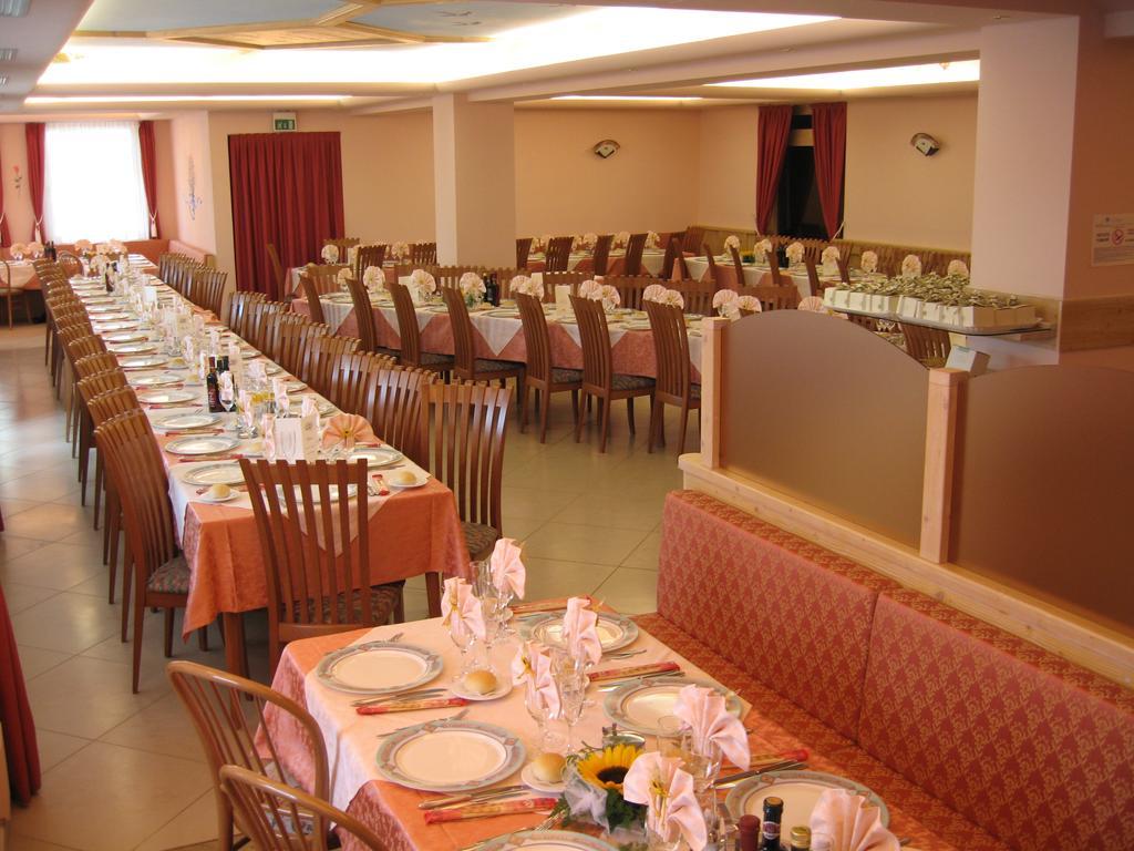 Hotel Rosalpina Folgaria Exterior photo